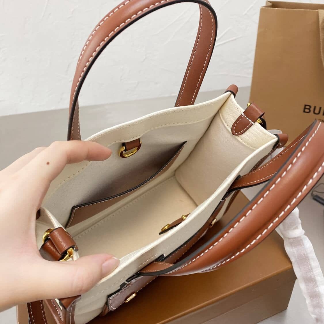 Handbag