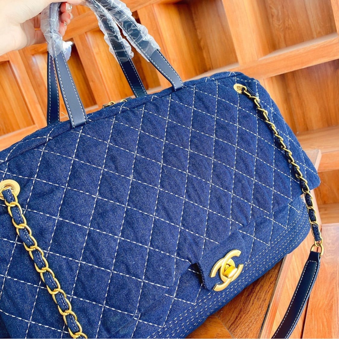 Handbag