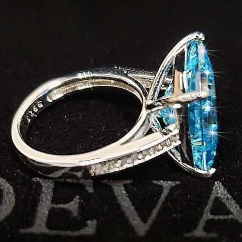 Pretty_Bombshell_Aquamarine Sapphire Sterling Silver Ring